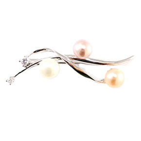 Pearl & CZ Brooche with Rhodium plating