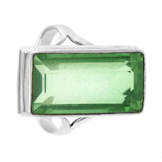 Green Quartz Ring with Rhodium plating