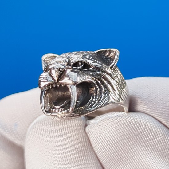 Sterling Silver Cougar With Fangs Ring